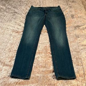 Old Navy Mid-Rise Jeans / Curvy Profile / womens 8 regular